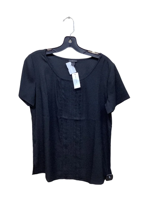 women's T-shirts with body-hugging designsBlack Top Short Sleeve Ann Taylor, Size S