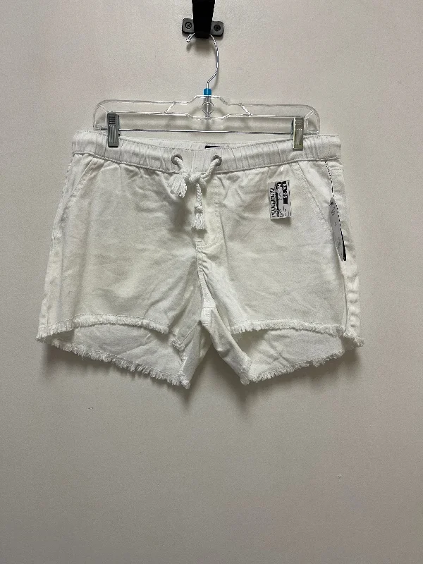 women's vintage shortsWhite Shorts Scoop, Size 10